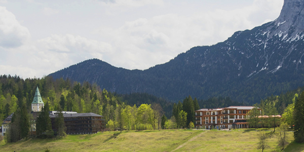 Sanktjohanser-schloss-elmau-02